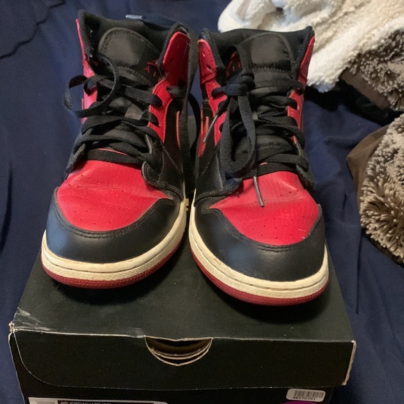 Jordan 1 bread - Picture 3 of 5